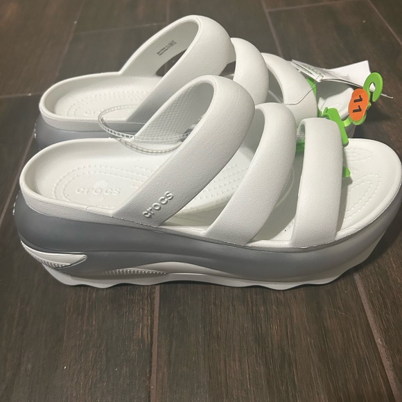 New Womens CROCS MEGA CRUSH TRIPLE STRAP  CHALK WHITE Silver M/9 W/11 Chunky - Picture 1 of 11
